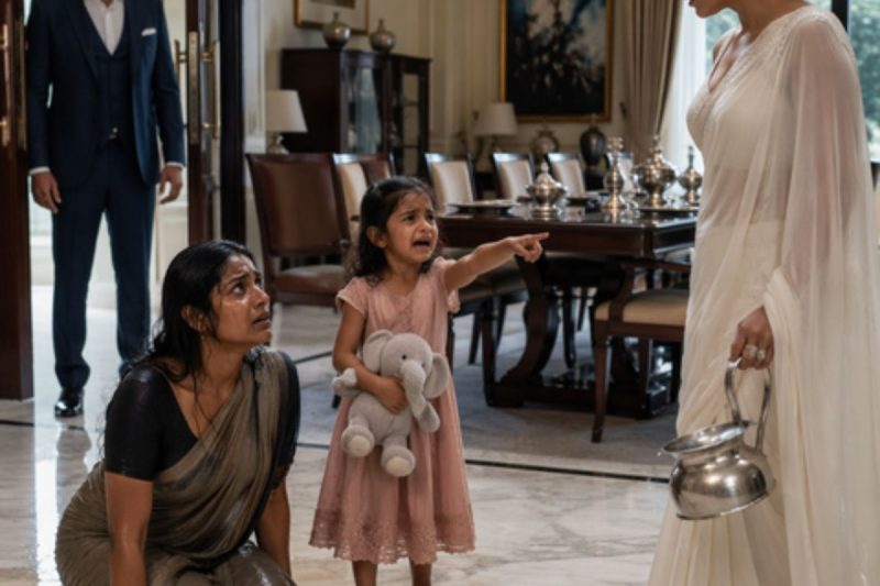 शादी से 2 हफ्ते पहले 3 साल की बच्ची ने करोड़पति की मंगेतर की तरफ इशारा कर कहा, “ये मम्मा को मारती हैं” 😢💍 घर की नौकरानी भीगी साड़ी में चुप रही, मगर मालिक ने बस कैमरे खुलवाए और 6 महीने की फुटेज ने ऐसा राज दिखाया कि 800 मेहमानों वाली शादी खतरे में पड़ गई